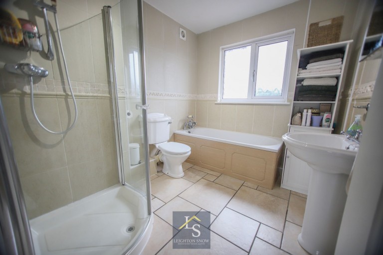 Images for Midland Road, Bramhall, SK7 EAID:425574707 BID:a331354c-8a27-4290-8521-a2425358b7e6