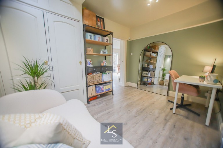 Images for Midland Road, Bramhall, SK7 EAID:425574707 BID:a331354c-8a27-4290-8521-a2425358b7e6