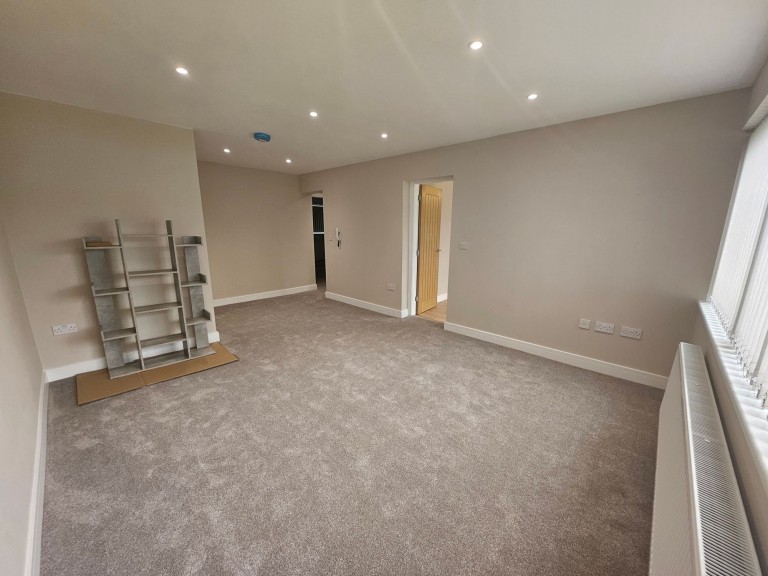 Images for Rossall Court, Bramhall, SK7 EAID:425574707 BID:a331354c-8a27-4290-8521-a2425358b7e6
