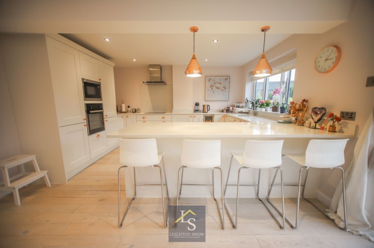 Images for Malmesbury Road, Cheadle Hulme, SK8 EAID:425574707 BID:a331354c-8a27-4290-8521-a2425358b7e6