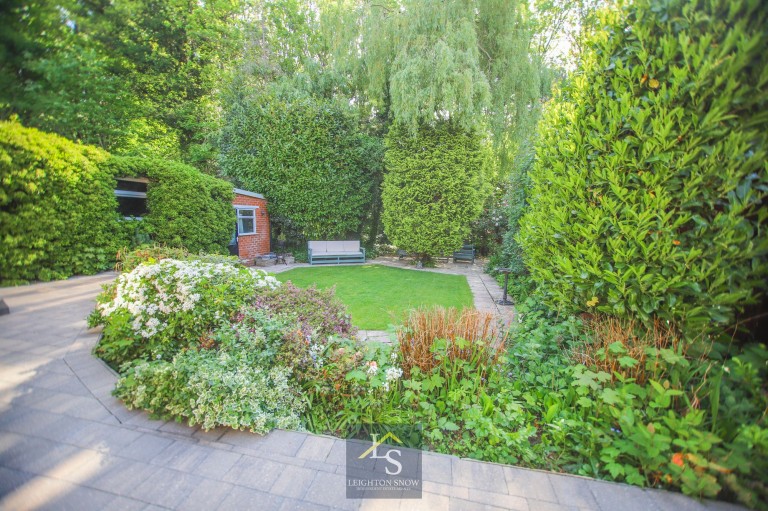 Images for Airedale Close, Cheadle, SK8 EAID:425574707 BID:a331354c-8a27-4290-8521-a2425358b7e6