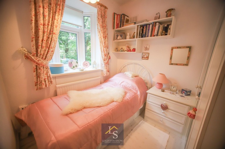 Images for The Crescent, Stockport, SK3 EAID:425574707 BID:a331354c-8a27-4290-8521-a2425358b7e6