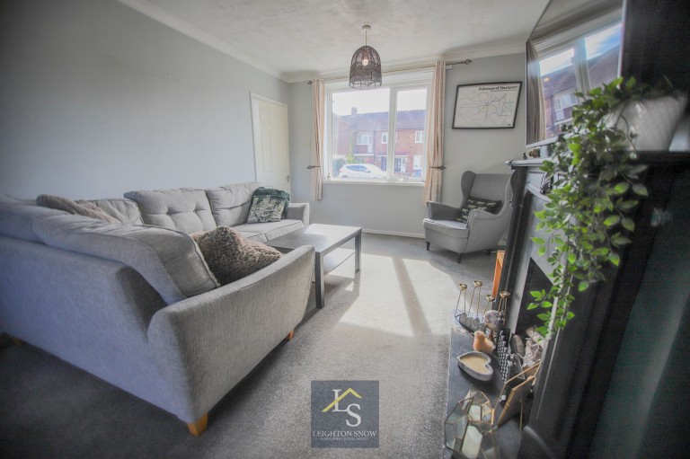 Images for Heaton Avenue, Bramhall, SK7 EAID:425574707 BID:a331354c-8a27-4290-8521-a2425358b7e6