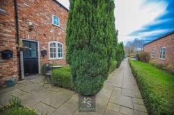 Images for Griffin Farm Drive, Heald Green, SK8