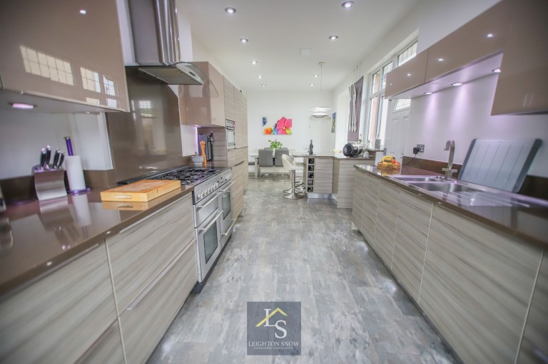 Images for Frewland Avenue, Stockport, SK3 EAID:425574707 BID:a331354c-8a27-4290-8521-a2425358b7e6