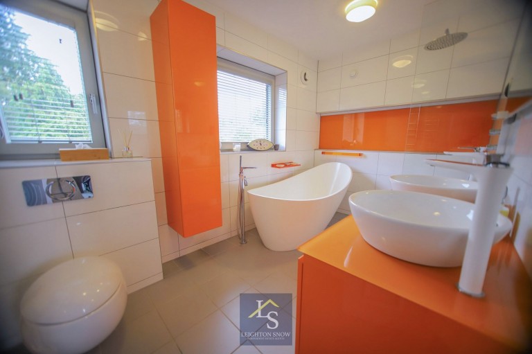 Images for Northcote Road, Bramhall, SK7 EAID:425574707 BID:a331354c-8a27-4290-8521-a2425358b7e6