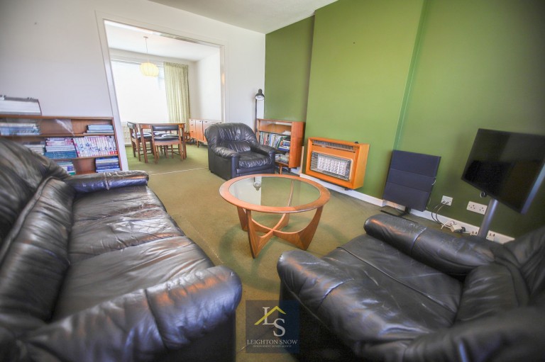 Images for Seal Road, Bramhall, SK7 EAID:425574707 BID:a331354c-8a27-4290-8521-a2425358b7e6