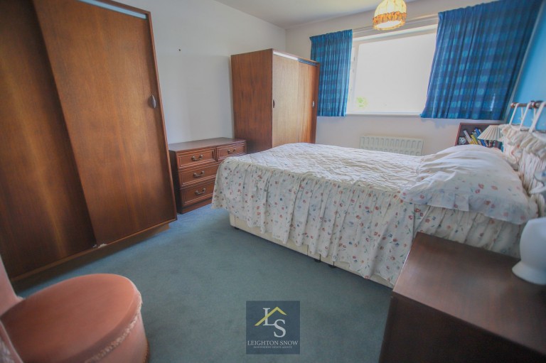 Images for Seal Road, Bramhall, SK7 EAID:425574707 BID:a331354c-8a27-4290-8521-a2425358b7e6