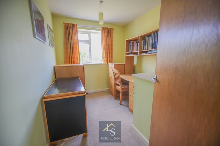 Images for Seal Road, Bramhall, SK7 EAID:425574707 BID:a331354c-8a27-4290-8521-a2425358b7e6
