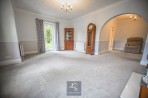 Manor Road, Bramhall, sk7
