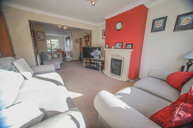 Images for Pingate Lane, Cheadle Hulme, SK8 EAID:425574707 BID:a331354c-8a27-4290-8521-a2425358b7e6