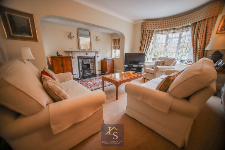 Images for Oak Drive, Bramhall, SK7 EAID:425574707 BID:a331354c-8a27-4290-8521-a2425358b7e6