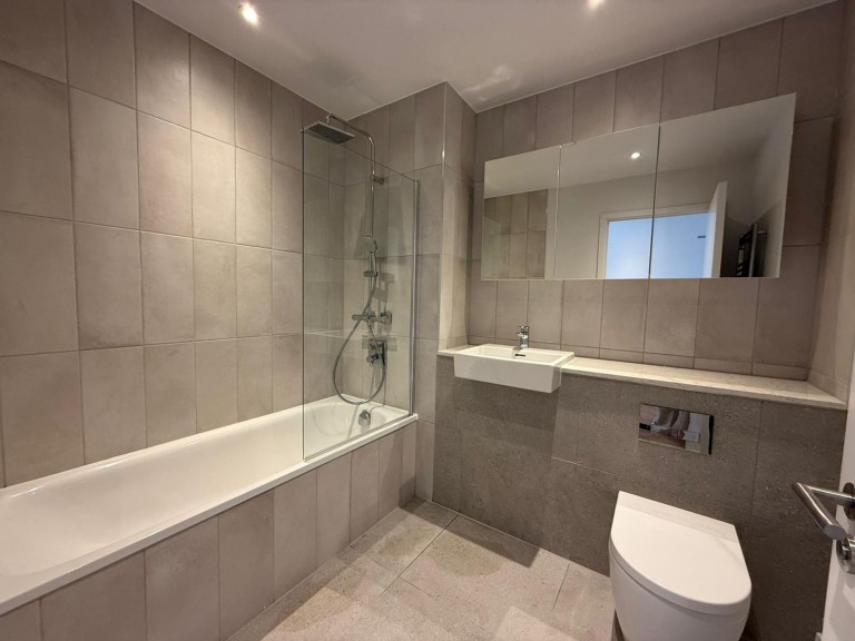 Images for 190 Dantzic Street, Manchester, M4 EAID:425574707 BID:4e9803c7-4032-406b-90d5-01d6ebc98bcc