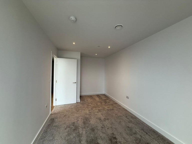 Images for 190 Dantzic Street, Manchester, M4 EAID:425574707 BID:4e9803c7-4032-406b-90d5-01d6ebc98bcc