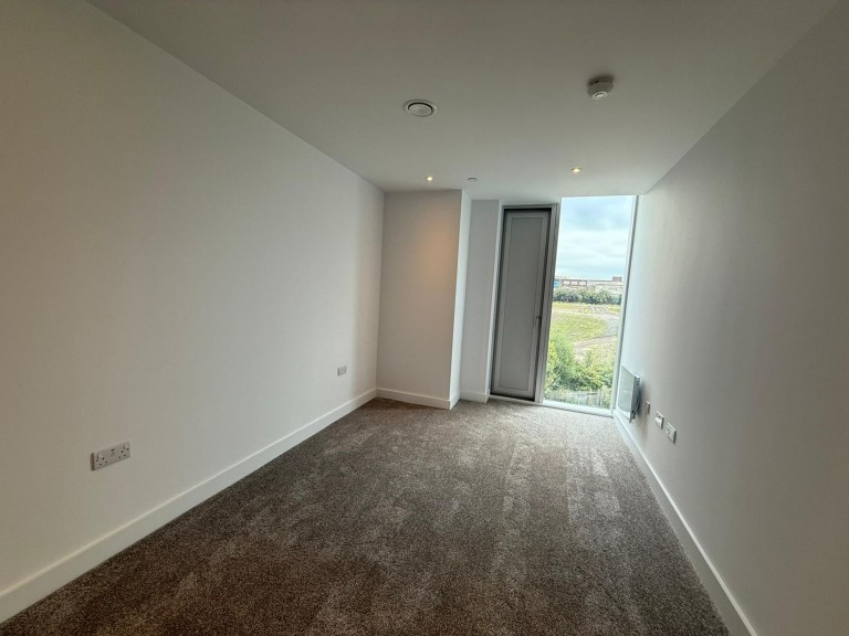 Images for 190 Dantzic Street, Manchester, M4 EAID:425574707 BID:4e9803c7-4032-406b-90d5-01d6ebc98bcc