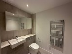 190 Dantzic Street, Manchester, m4