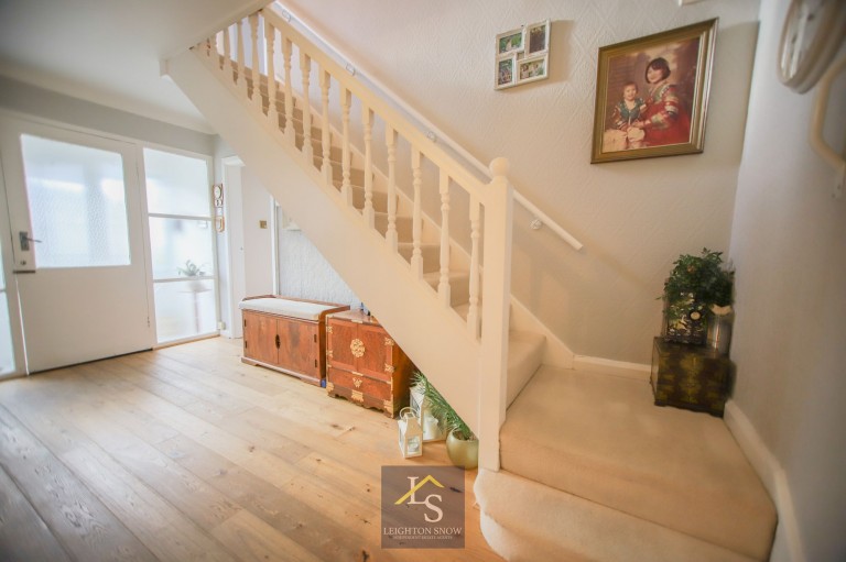 Images for Cotswold Avenue, Hazel Grove, SK7 EAID:425574707 BID:a331354c-8a27-4290-8521-a2425358b7e6