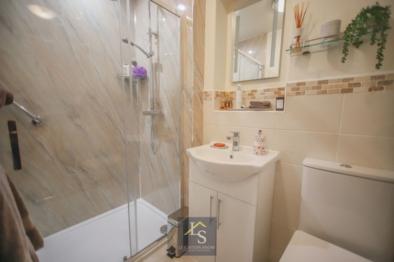 Images for Cotswold Avenue, Hazel Grove, SK7 EAID:425574707 BID:a331354c-8a27-4290-8521-a2425358b7e6