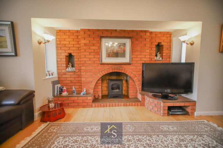 Images for Cotswold Avenue, Hazel Grove, SK7 EAID:425574707 BID:a331354c-8a27-4290-8521-a2425358b7e6