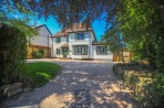 Moss Lane, Bramhall, sk7