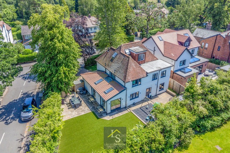 Images for Moss Lane, Bramhall, SK7 EAID:425574707 BID:a331354c-8a27-4290-8521-a2425358b7e6