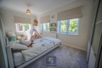 Moss Lane, Bramhall, sk7