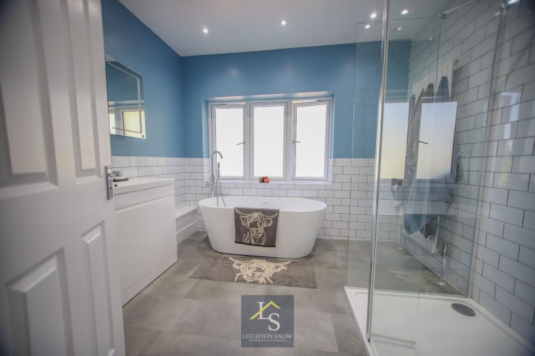 Images for Moss Lane, Bramhall, SK7 EAID:425574707 BID:a331354c-8a27-4290-8521-a2425358b7e6