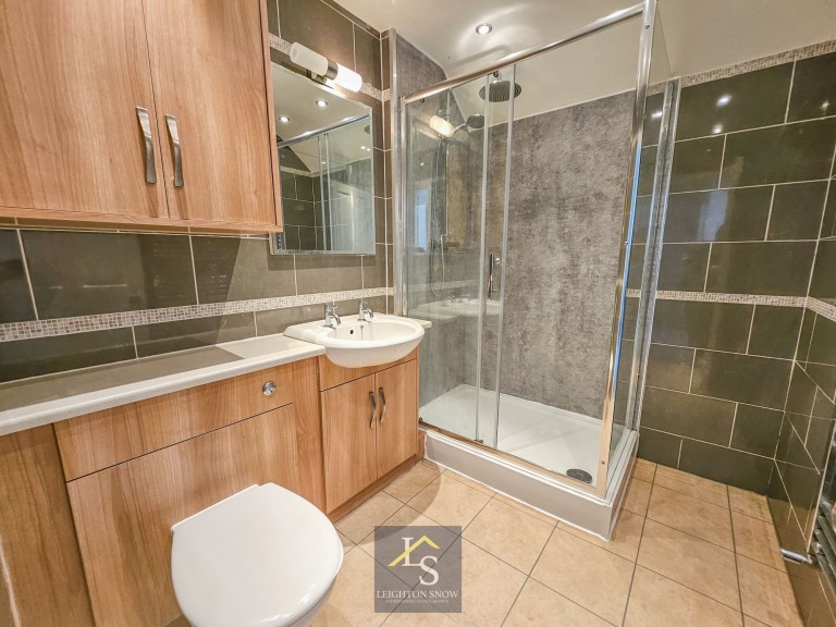 Images for Green Hall Mews, Wilmslow, SK9 EAID:425574707 BID:4e9803c7-4032-406b-90d5-01d6ebc98bcc