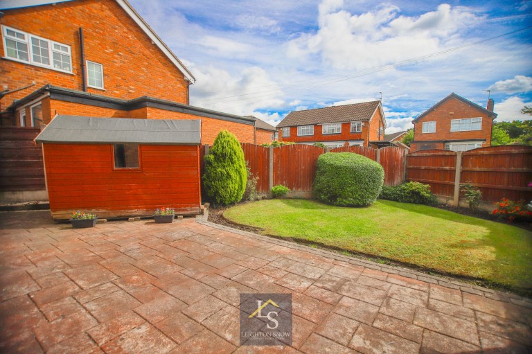 Images for Blythe Avenue, Bramhall, SK7 EAID:425574707 BID:a331354c-8a27-4290-8521-a2425358b7e6