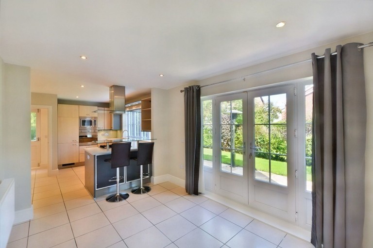 Images for Hylton Drive, Cheadle Hulme, SK8 EAID:425574707 BID:a331354c-8a27-4290-8521-a2425358b7e6