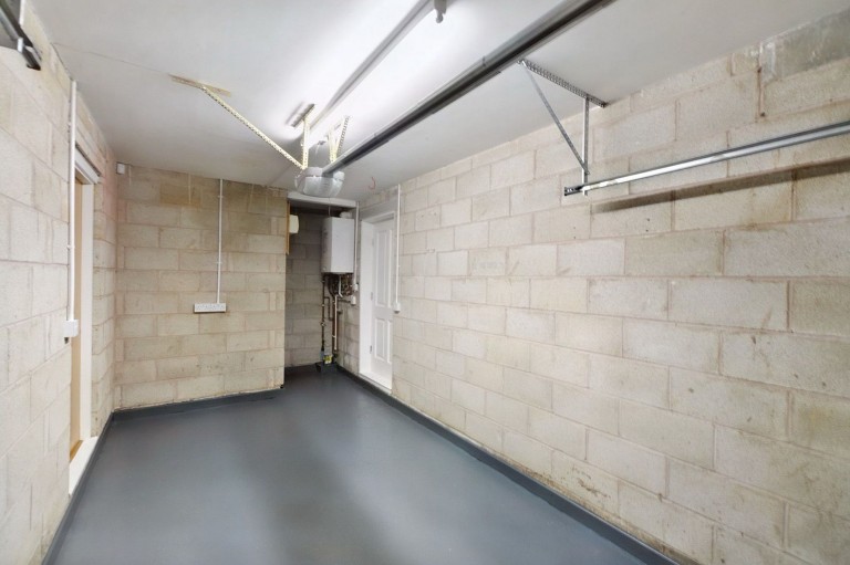 Images for Hylton Drive, Cheadle Hulme, SK8 EAID:425574707 BID:a331354c-8a27-4290-8521-a2425358b7e6