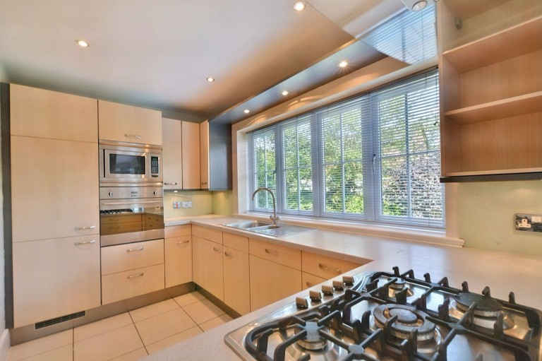 Images for Hylton Drive, Cheadle Hulme, SK8 EAID:425574707 BID:a331354c-8a27-4290-8521-a2425358b7e6