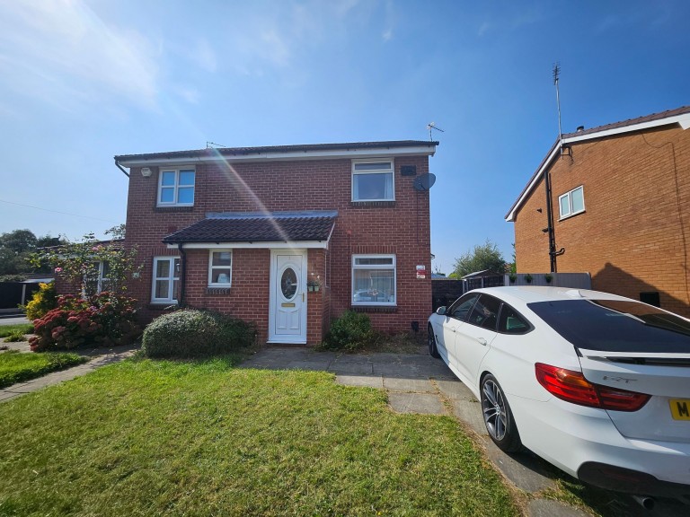 Images for Ingram Drive, Stockport, SK4 EAID:425574707 BID:4e9803c7-4032-406b-90d5-01d6ebc98bcc