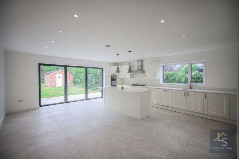 Images for Ack Lane East, Bramhall, SK7 EAID:425574707 BID:4e9803c7-4032-406b-90d5-01d6ebc98bcc