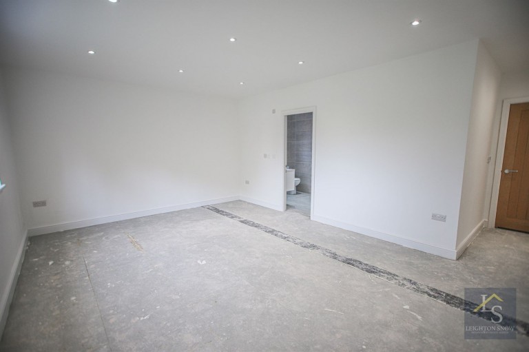 Images for Ack Lane East, Bramhall, SK7 EAID:425574707 BID:4e9803c7-4032-406b-90d5-01d6ebc98bcc