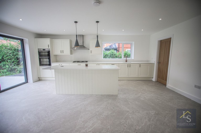 Images for Ack Lane East, Bramhall, SK7 EAID:425574707 BID:4e9803c7-4032-406b-90d5-01d6ebc98bcc