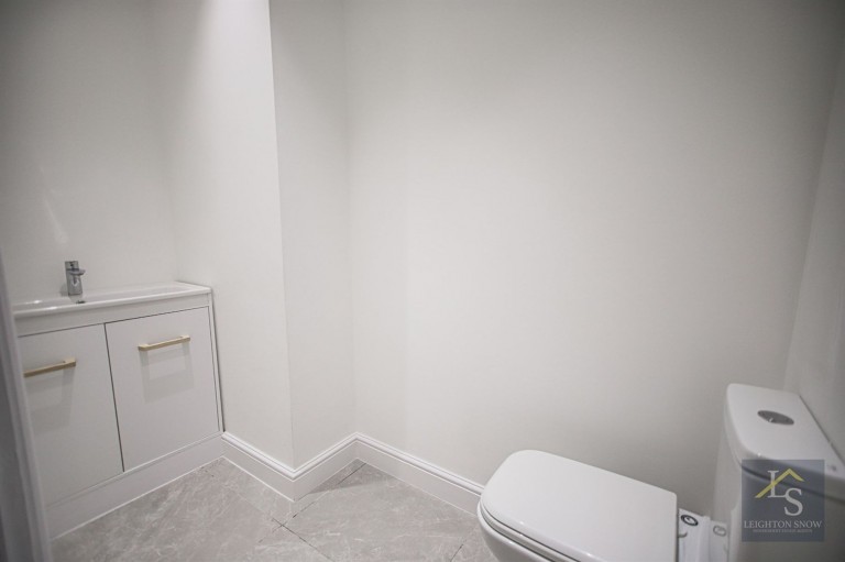 Images for Ack Lane East, Bramhall, SK7 EAID:425574707 BID:4e9803c7-4032-406b-90d5-01d6ebc98bcc