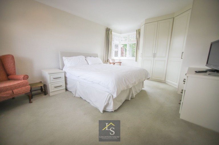 Images for Mayfield Road, Bramhall, SK7 EAID:425574707 BID:a331354c-8a27-4290-8521-a2425358b7e6