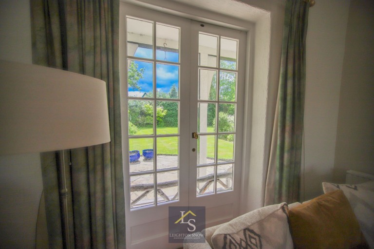 Images for Mayfield Road, Bramhall, SK7 EAID:425574707 BID:a331354c-8a27-4290-8521-a2425358b7e6