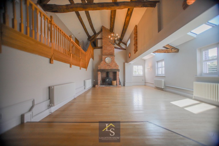 Images for Woodford Road, Poynton, SK12 EAID:425574707 BID:a331354c-8a27-4290-8521-a2425358b7e6