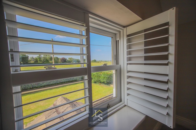 Images for Woodford Road, Poynton, SK12 EAID:425574707 BID:a331354c-8a27-4290-8521-a2425358b7e6
