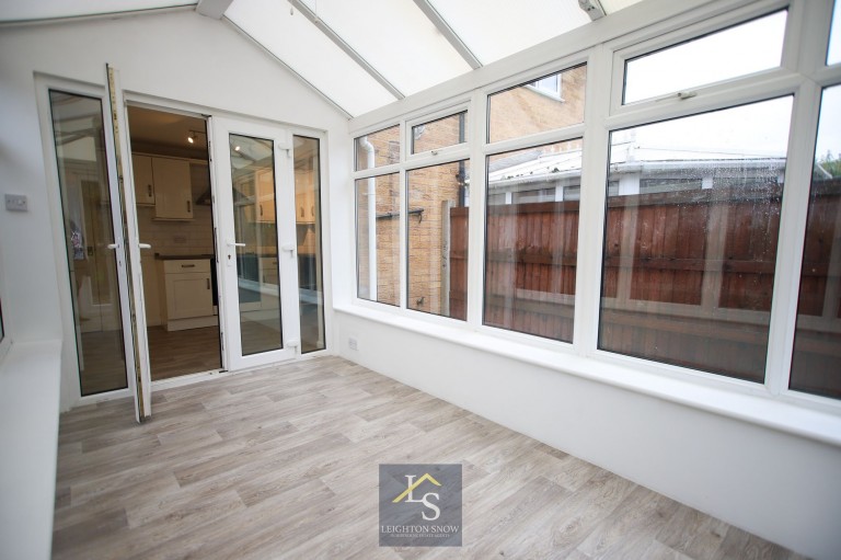 Images for Exeter Walk, Bramhall, SK7 EAID:425574707 BID:a331354c-8a27-4290-8521-a2425358b7e6