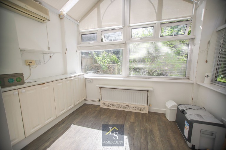 Images for Moseley Road, Cheadle Hulme, SK8 EAID:425574707 BID:a331354c-8a27-4290-8521-a2425358b7e6