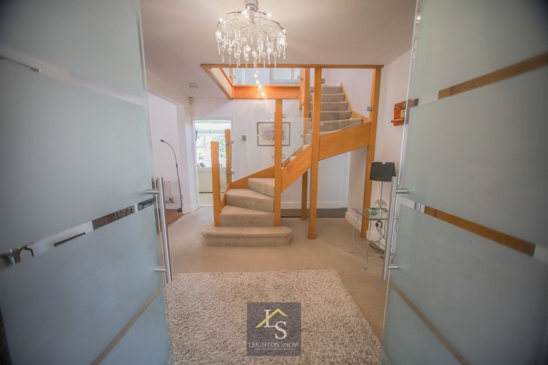 Images for Poole Close, Bramhall, SK7 EAID:425574707 BID:a331354c-8a27-4290-8521-a2425358b7e6