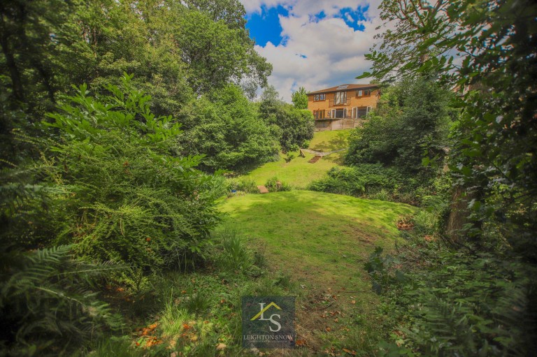 Images for Poole Close, Bramhall, SK7 EAID:425574707 BID:a331354c-8a27-4290-8521-a2425358b7e6