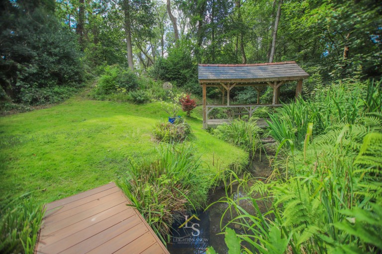 Images for Poole Close, Bramhall, SK7 EAID:425574707 BID:a331354c-8a27-4290-8521-a2425358b7e6