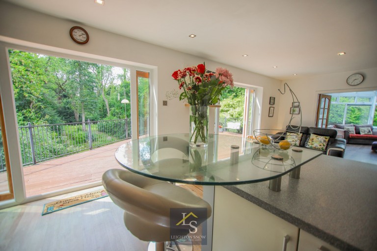 Images for Poole Close, Bramhall, SK7 EAID:425574707 BID:a331354c-8a27-4290-8521-a2425358b7e6