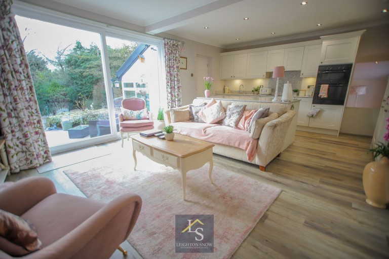 Images for Linney Road, Bramhall, SK7 EAID:425574707 BID:a331354c-8a27-4290-8521-a2425358b7e6