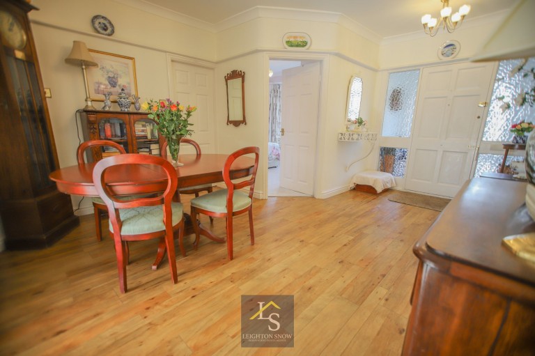 Images for Linney Road, Bramhall, SK7 EAID:425574707 BID:a331354c-8a27-4290-8521-a2425358b7e6