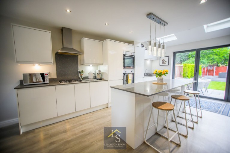 Images for The Crescent, Stockport, SK3 EAID:425574707 BID:a331354c-8a27-4290-8521-a2425358b7e6